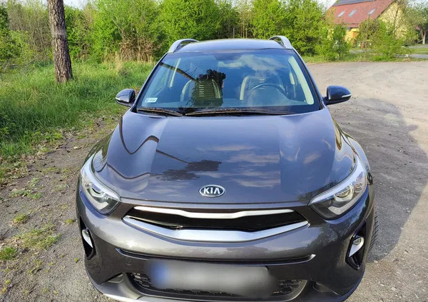 samochody osobowe Kia Stonic cena 65000 przebieg: 86000, rok produkcji 2019 z Międzyrzec Podlaski